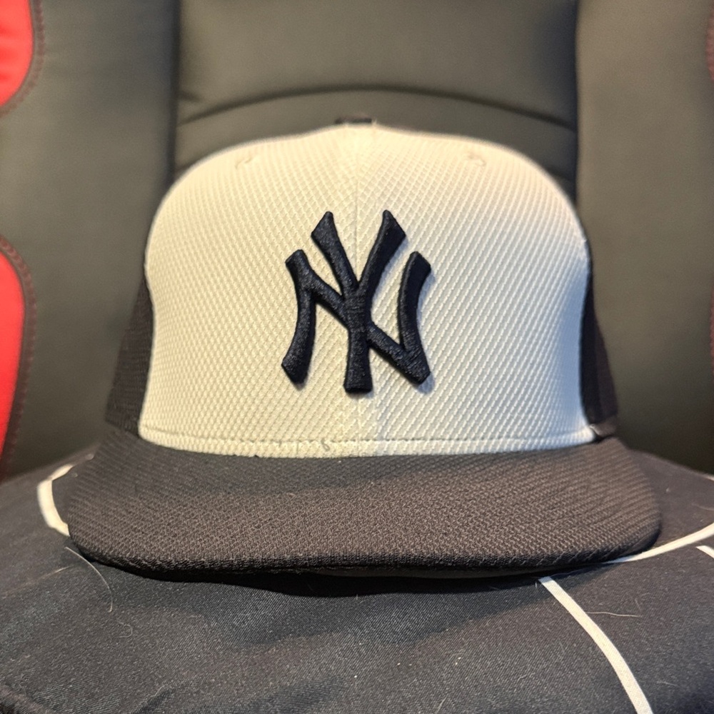 New Era Black and Gray Fitted Cap